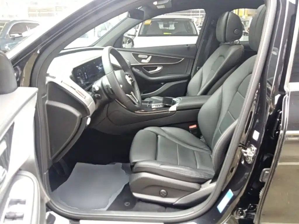 Mercedes-Benz EQC — миниатюра 15