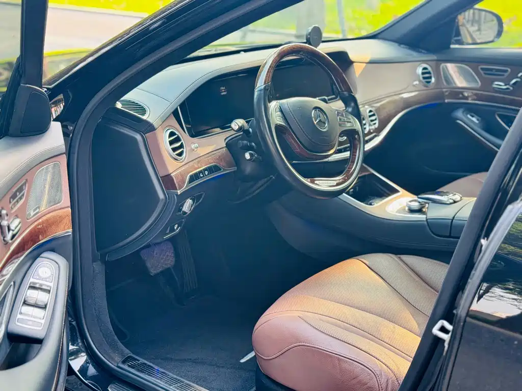 Mercedes-Benz S-Class — миниатюра 14