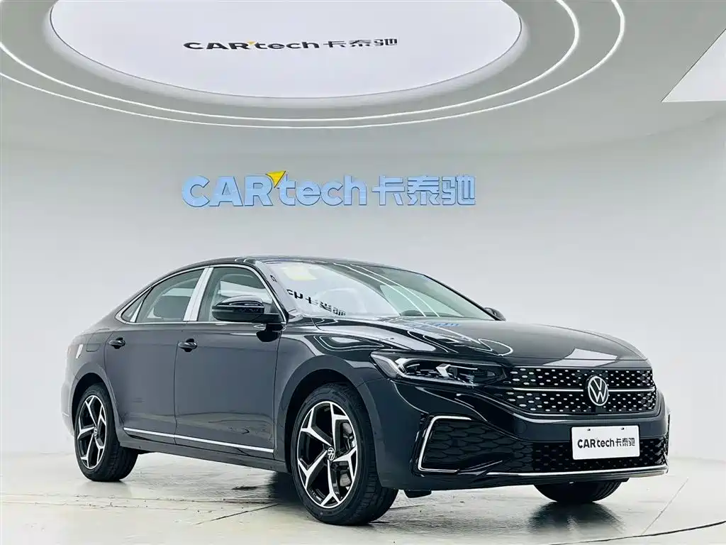 Volkswagen Passat 2026 330TSI Elite
