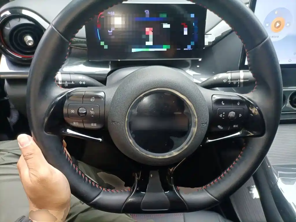 BYD e2 — миниатюра 11