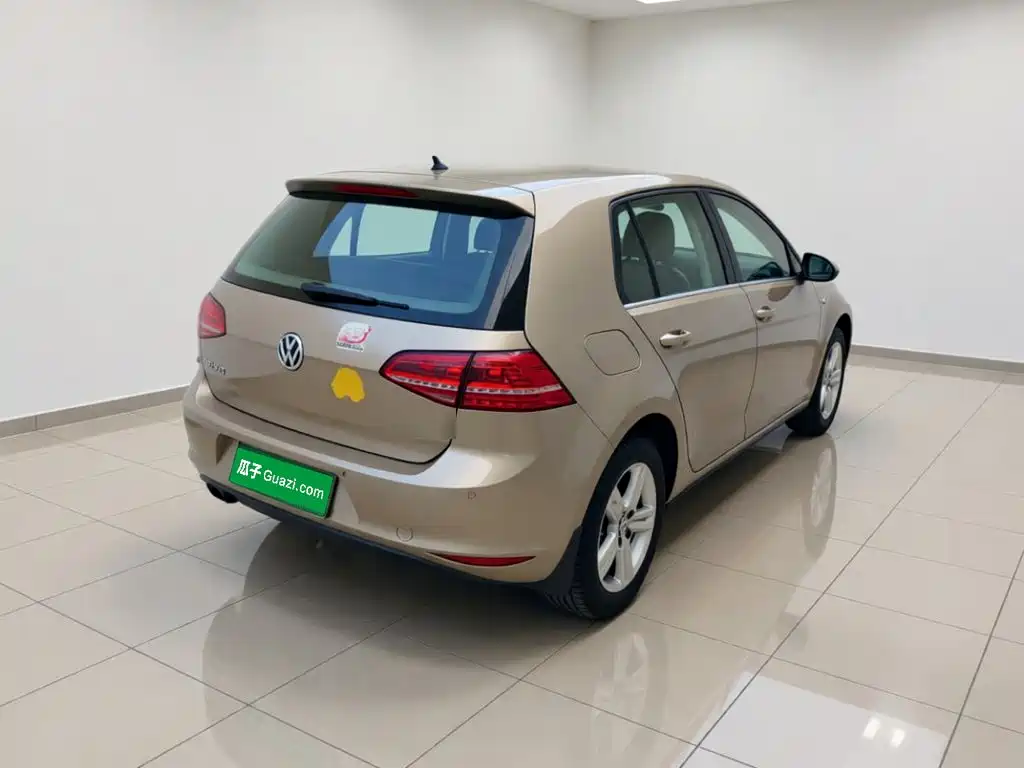 Volkswagen Golf — миниатюра 4