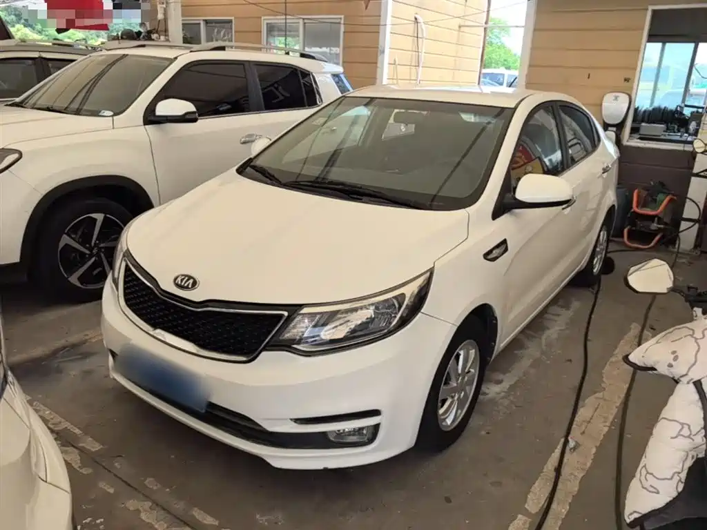 Kia K2 2015