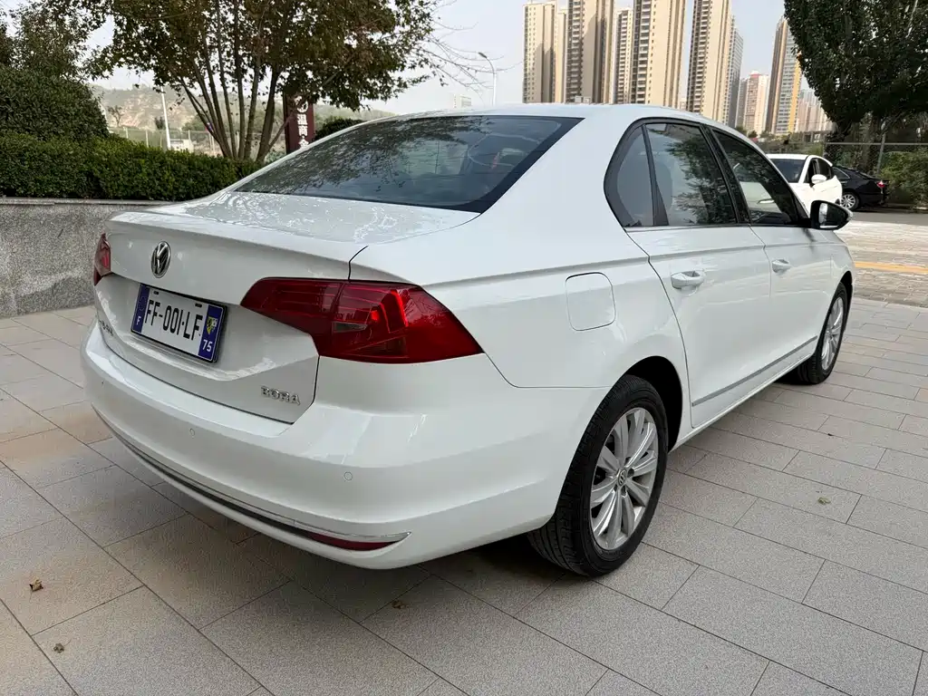 Volkswagen Bora — миниатюра 9
