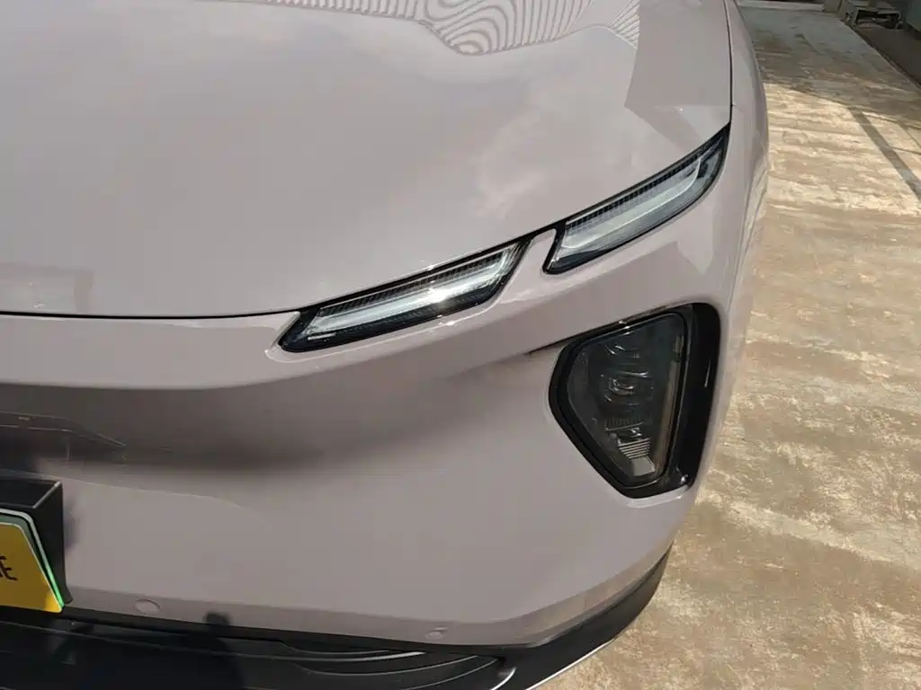 NIO EC6 — миниатюра 24