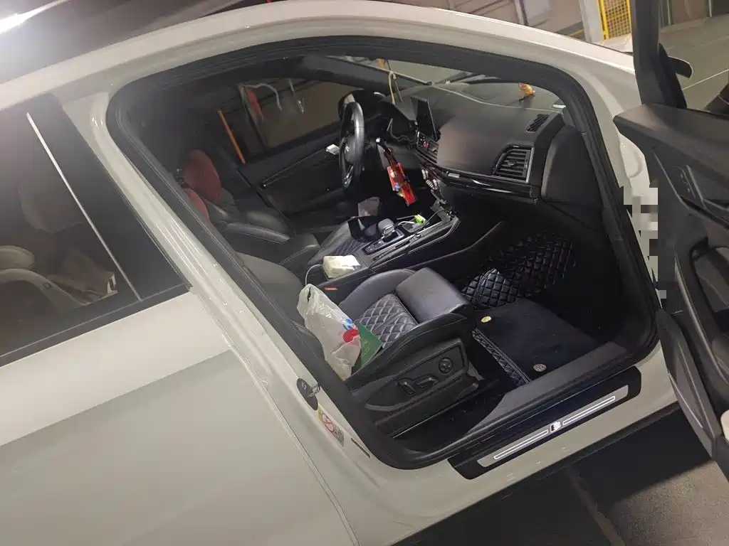 Audi Q5L Sportback — миниатюра 19