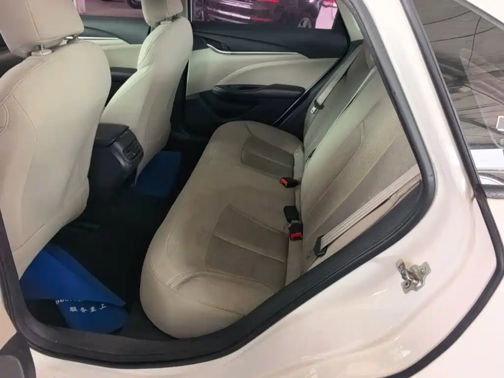 Buick Excelle — миниатюра 17