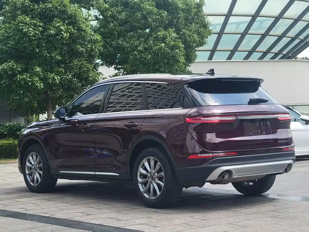 Lincoln Corsair — миниатюра 9