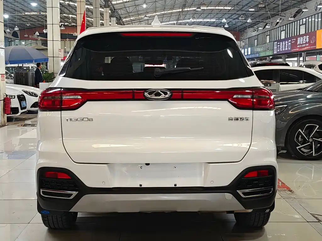 CHERY TIGGO 8