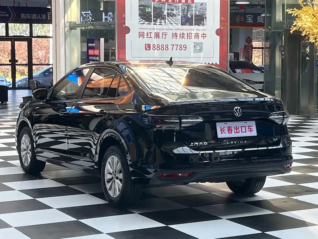 Volkswagen Lavida — миниатюра 6