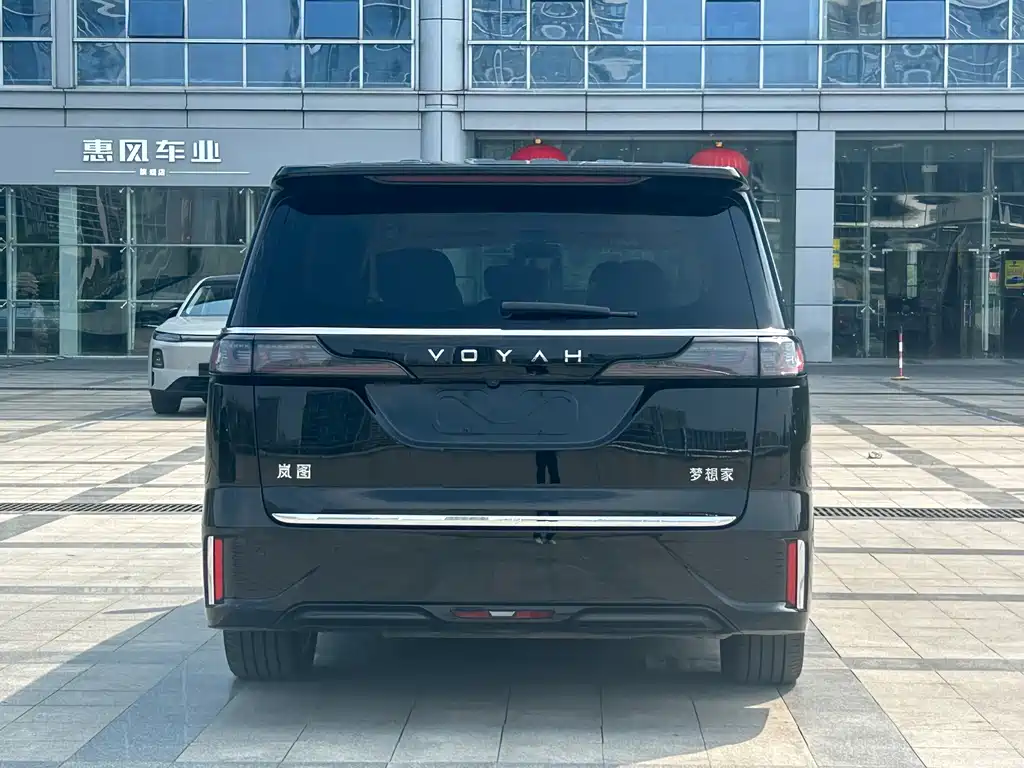 VOYAH Dreamer — миниатюра 7