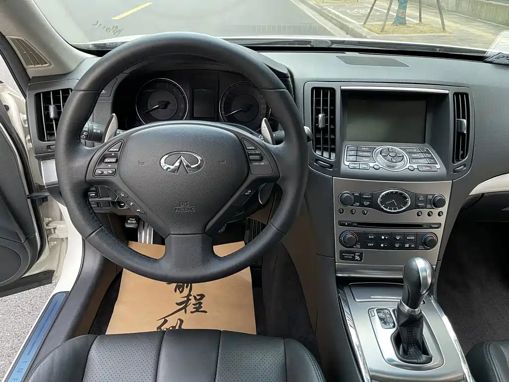 Infiniti G — миниатюра 11