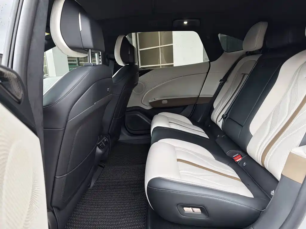 Zeekr Крайний Криптон 007 GT — миниатюра 12