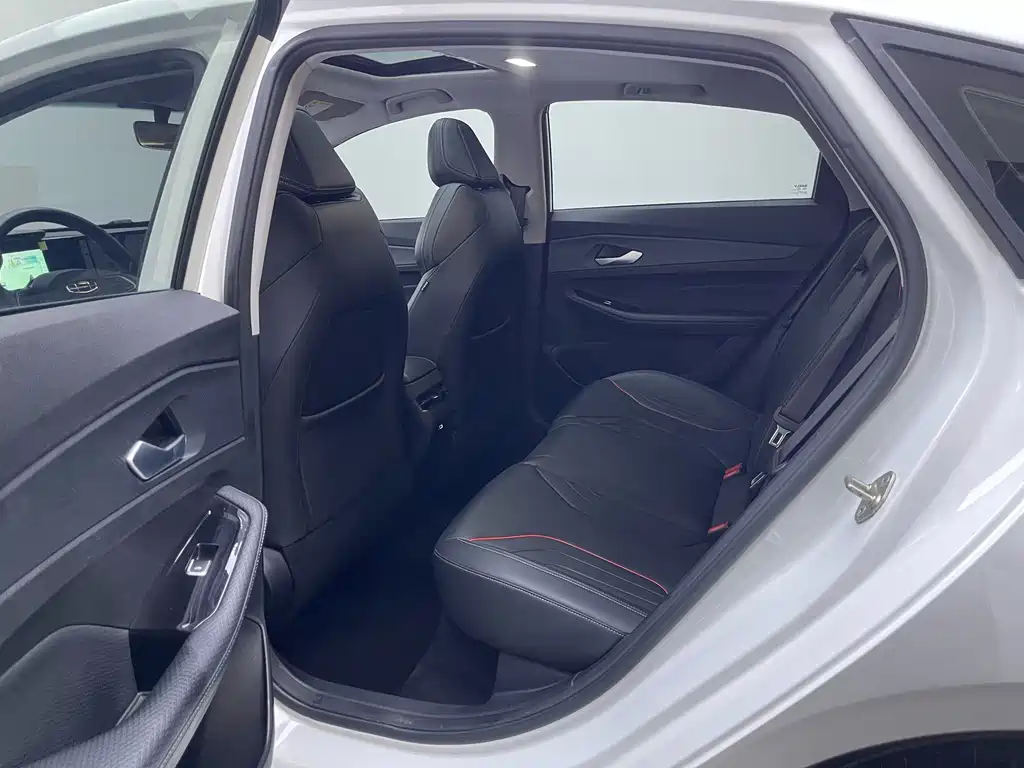 Geely Binrui — миниатюра 18
