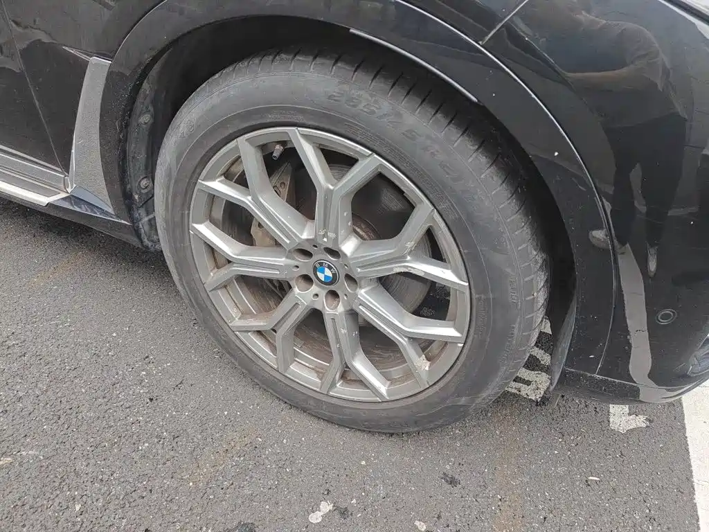 BMW X7 — миниатюра 24