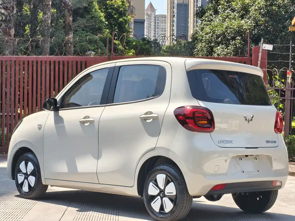 Wuling MINIEV — миниатюра 7