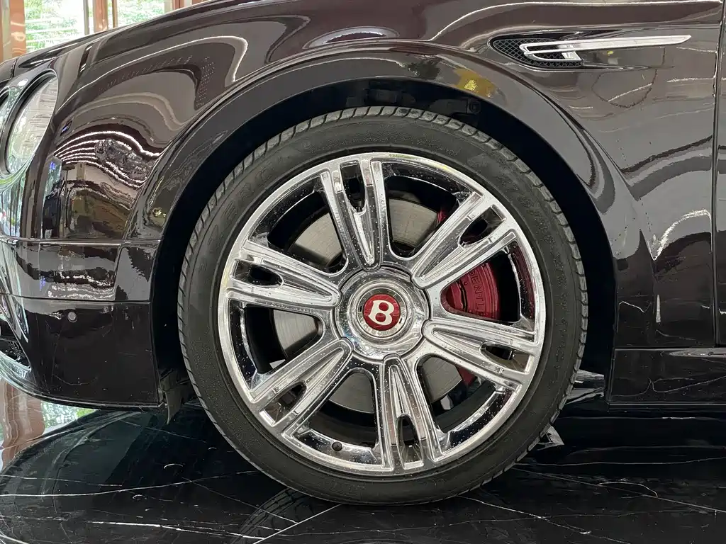 Bentley Flying Spur — миниатюра 28