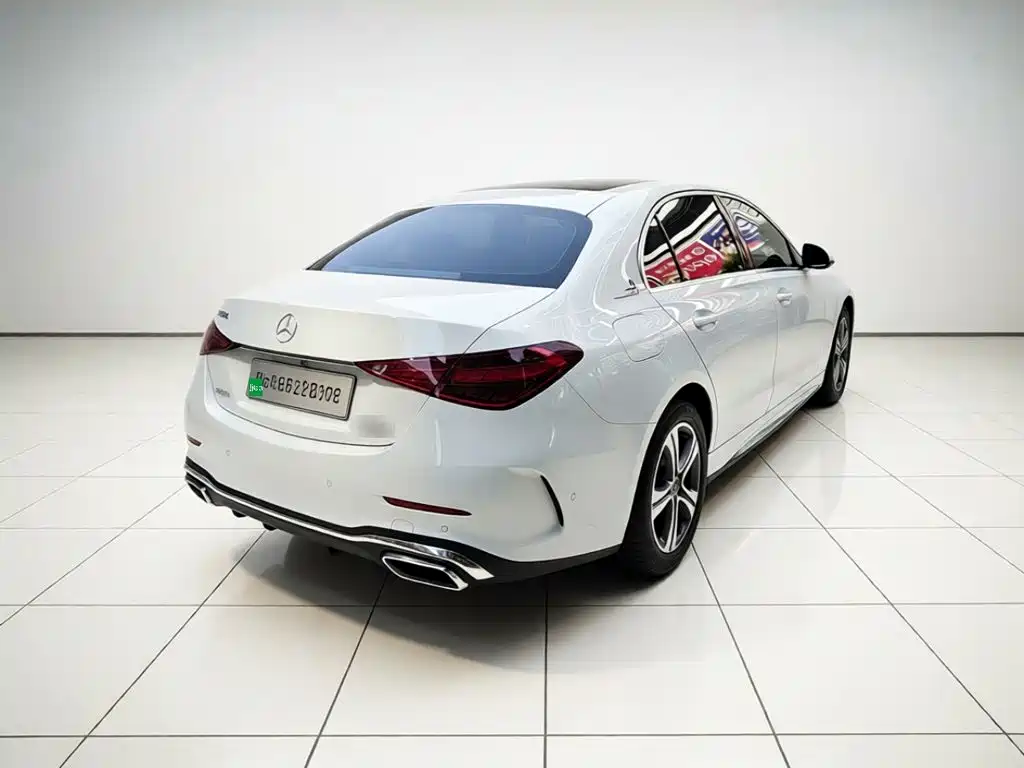 Mercedes-Benz C-Class — миниатюра 4
