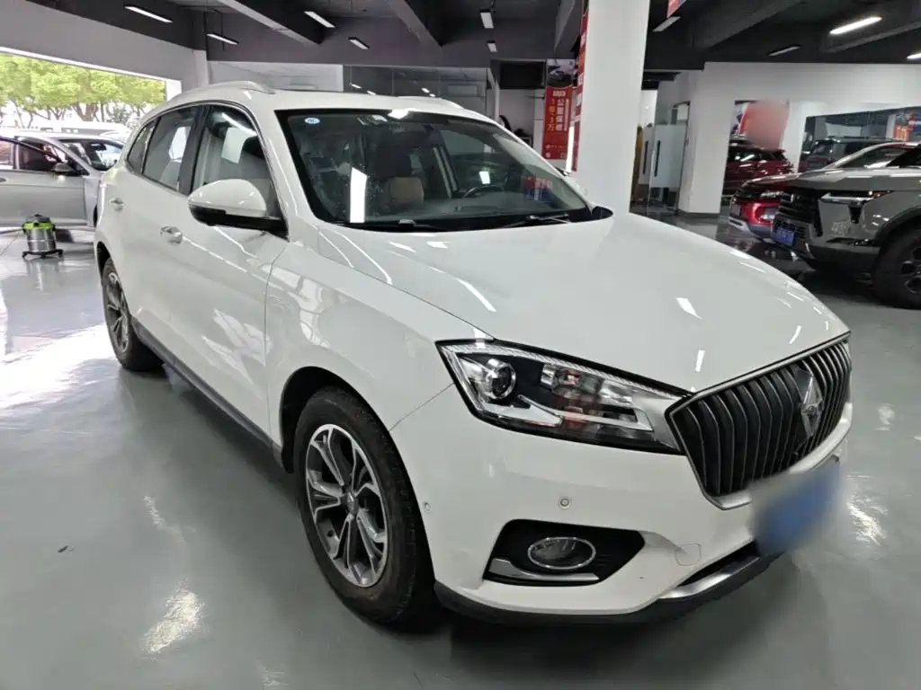 Borgward BX7 — миниатюра 4