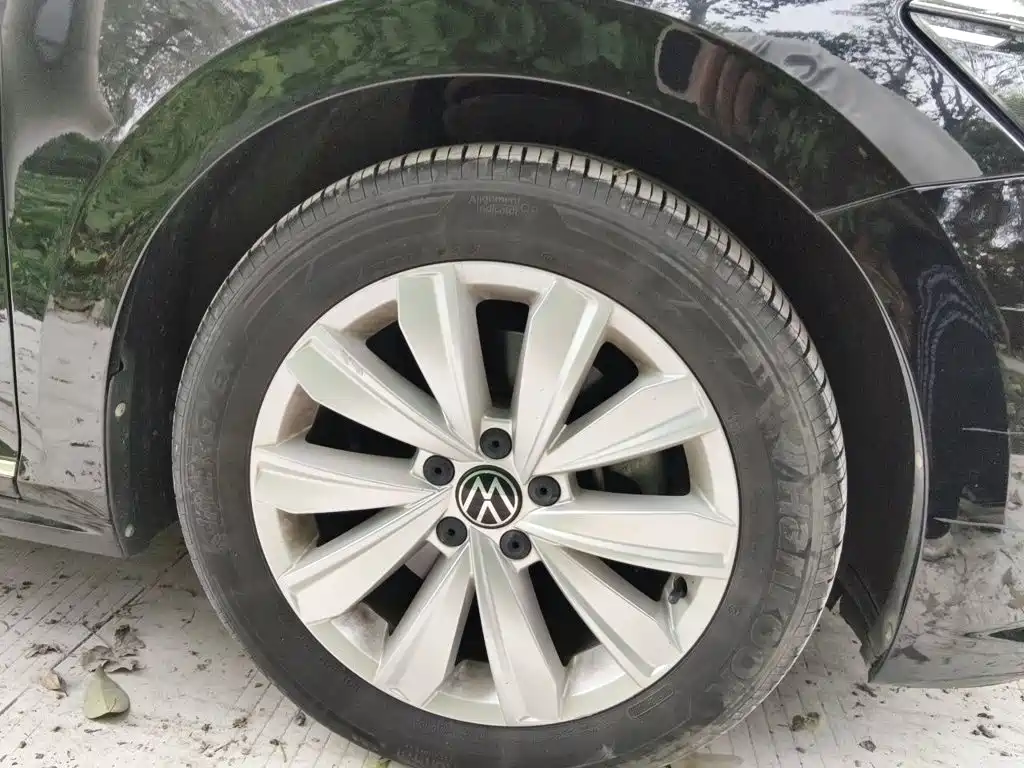Volkswagen Passat — миниатюра 24