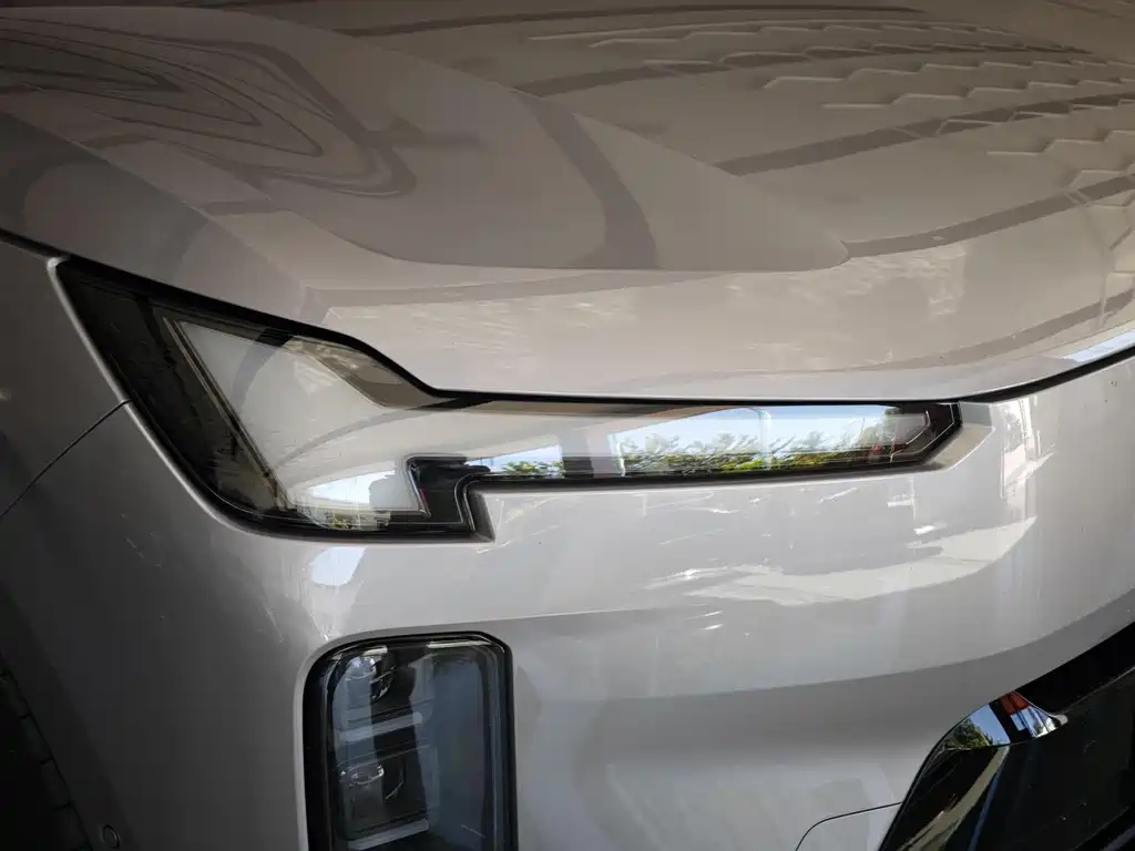 Volvo XC70 PHEV — миниатюра 2