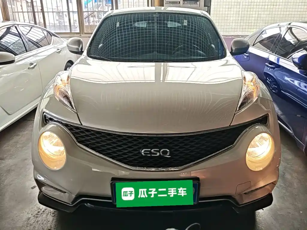 Infiniti ESQ — миниатюра 3