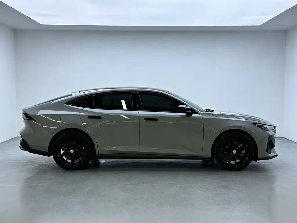 Changan UNI-V iDD — миниатюра 9
