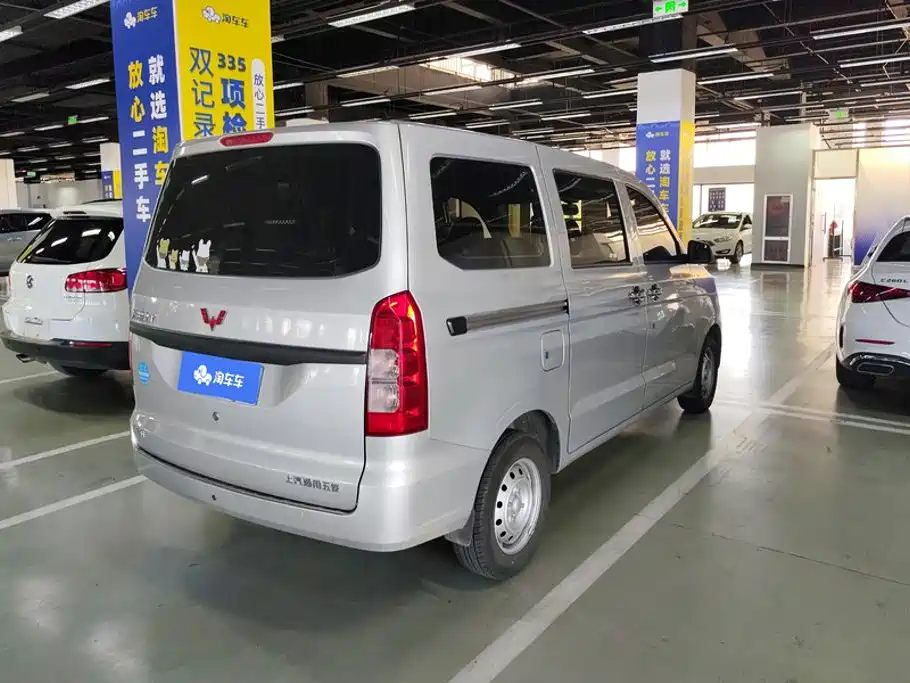Wuling Hongguang V — миниатюра 3