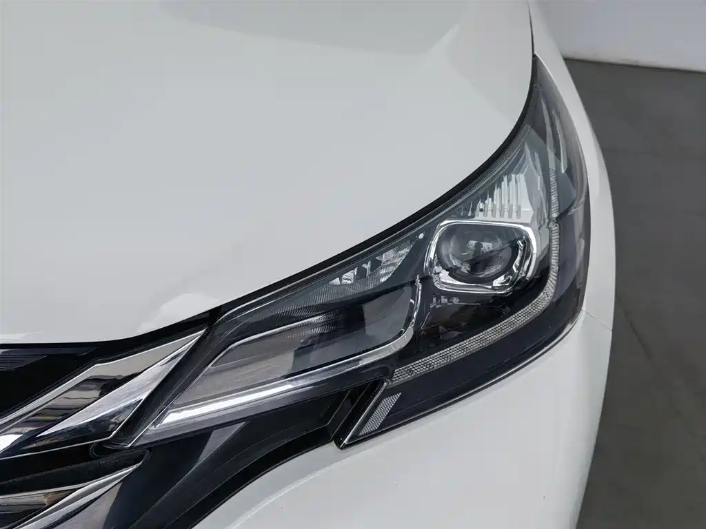 Dongfeng AX7 2018 1.6T AT Luxury