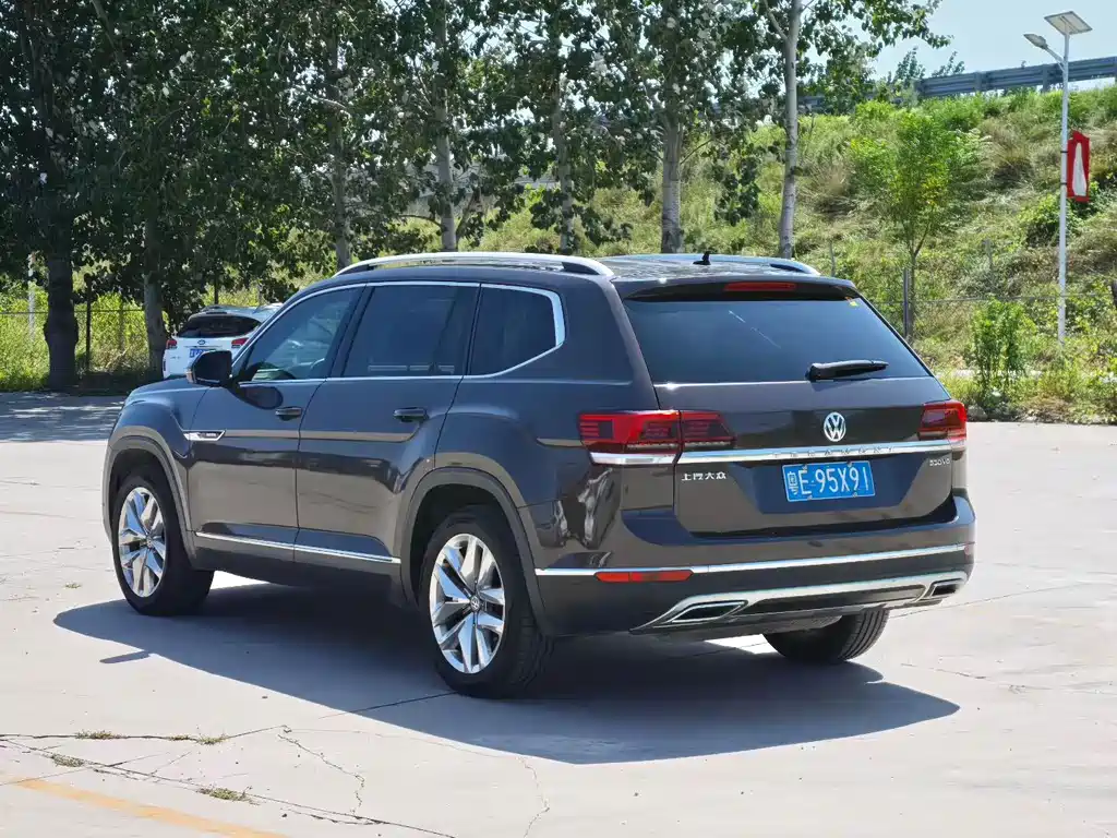 Volkswagen Teramont — миниатюра 4