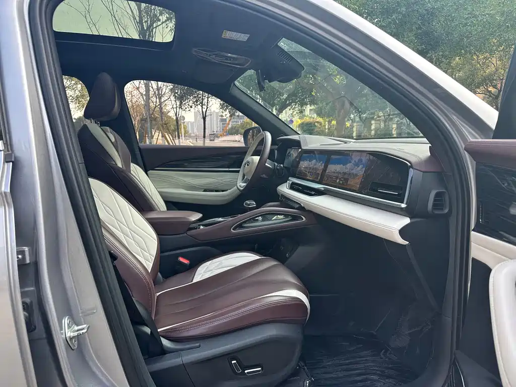 Geely Xingyue L — миниатюра 11