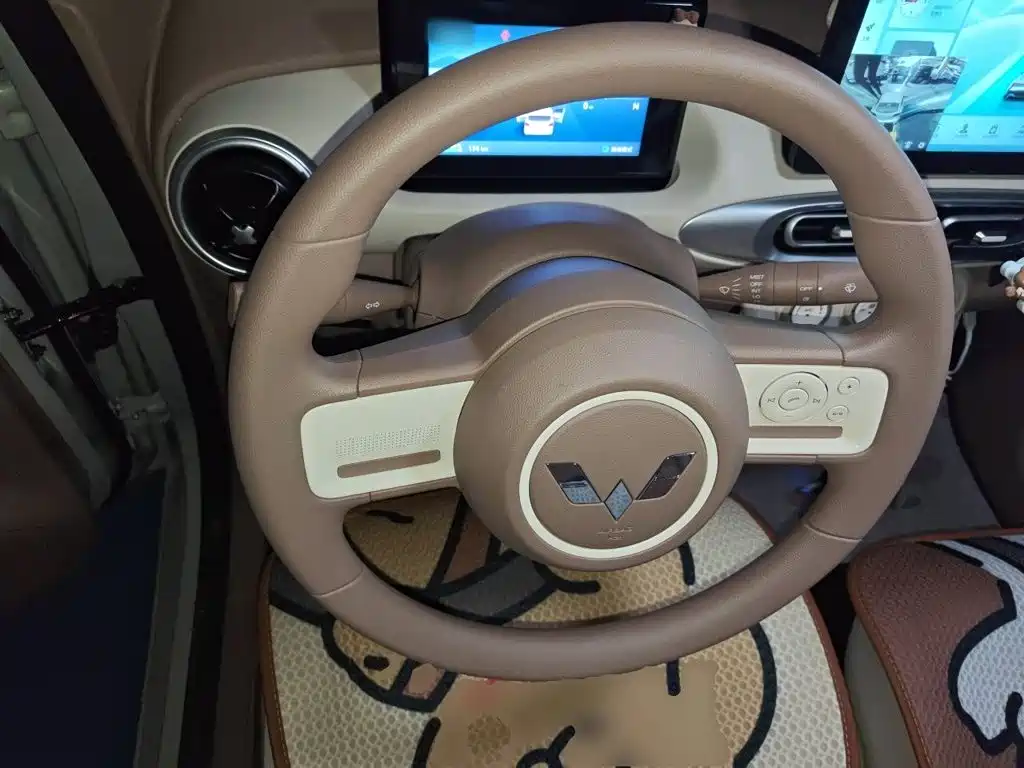 Wuling MINIEV — миниатюра 6