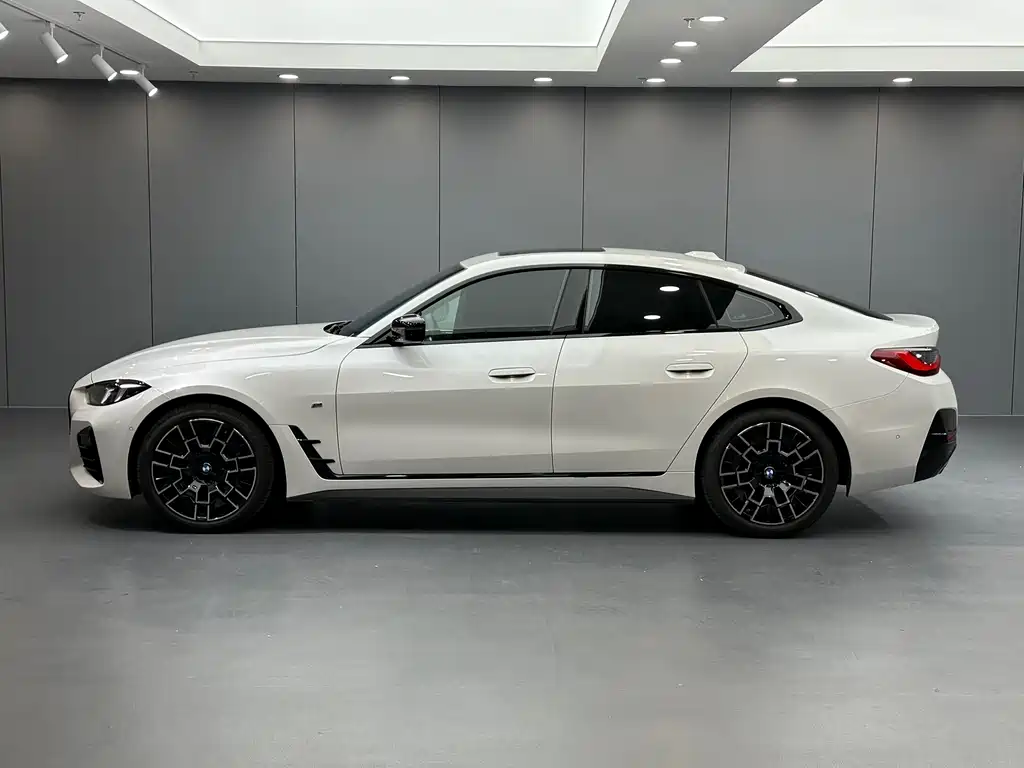 BMW 4 Series — миниатюра 7