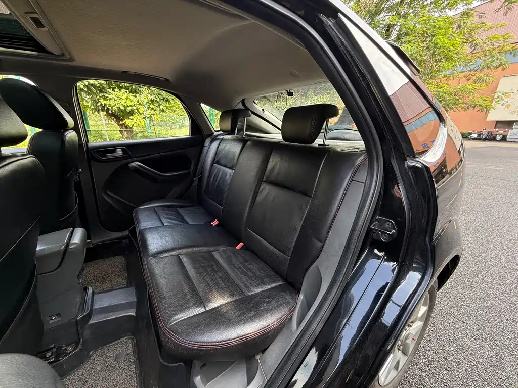 Ford Focus 2009 1.8L MT Comfort