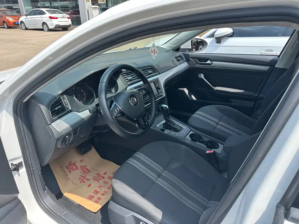 Volkswagen Lamando — миниатюра 3