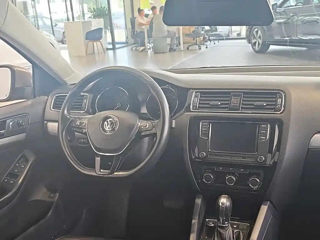 Volkswagen Sagitar — миниатюра 9