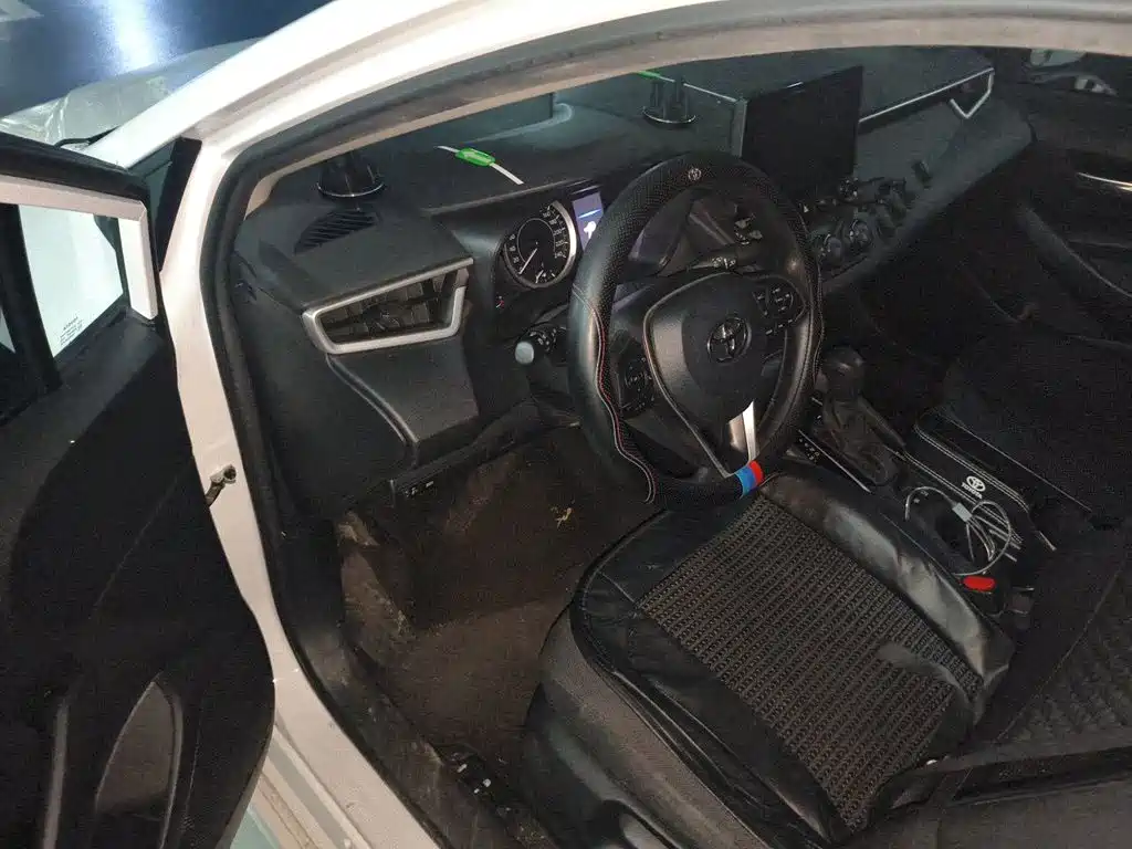 Toyota Corolla — миниатюра 12