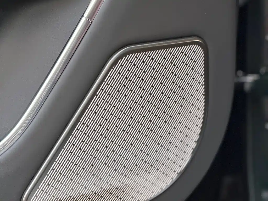 Land Rover Range Rover — миниатюра 27