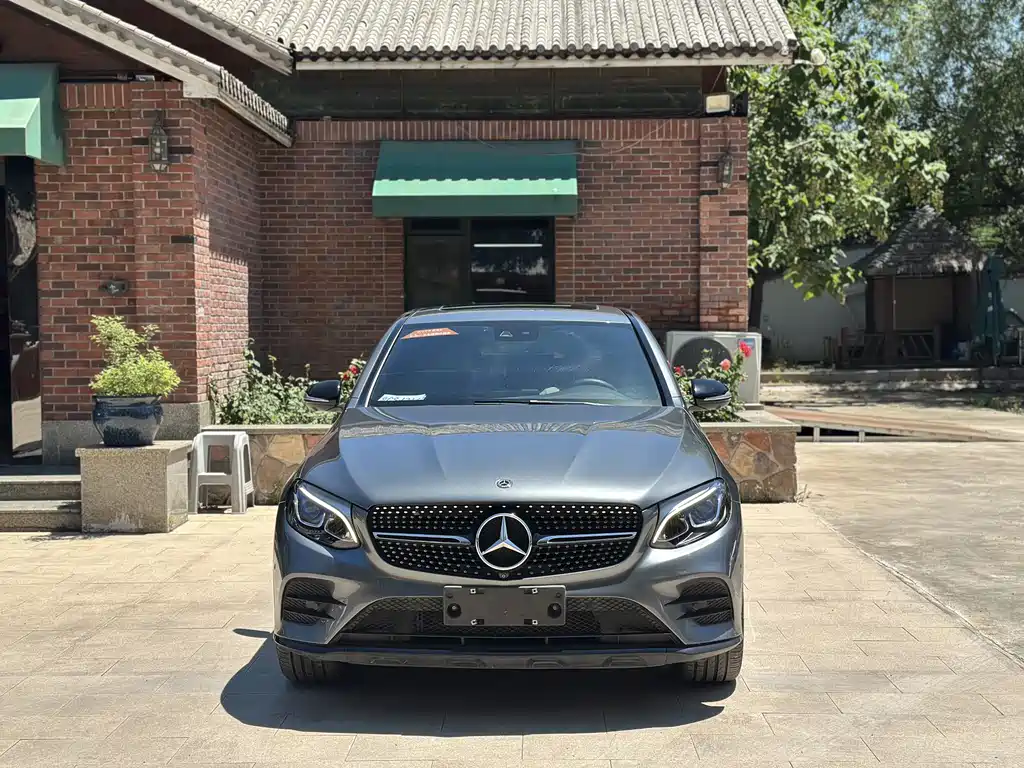 Mercedes-Benz GLC 2018 GLC 260 4MATIC SUV