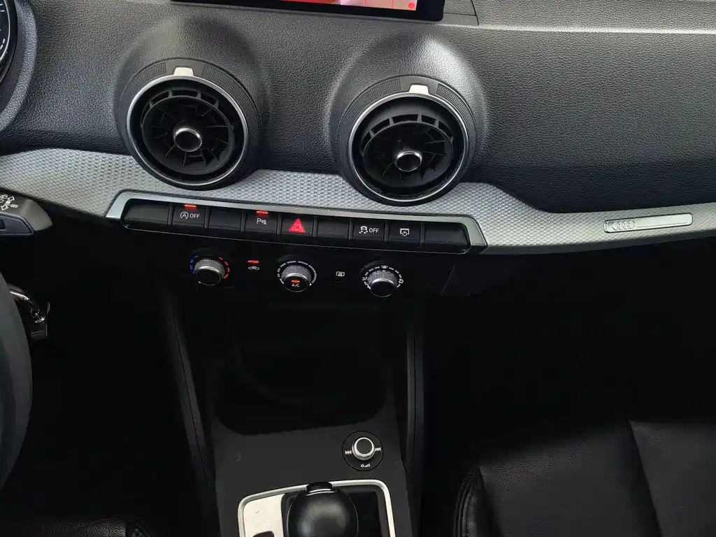 Audi Q2L — миниатюра 14