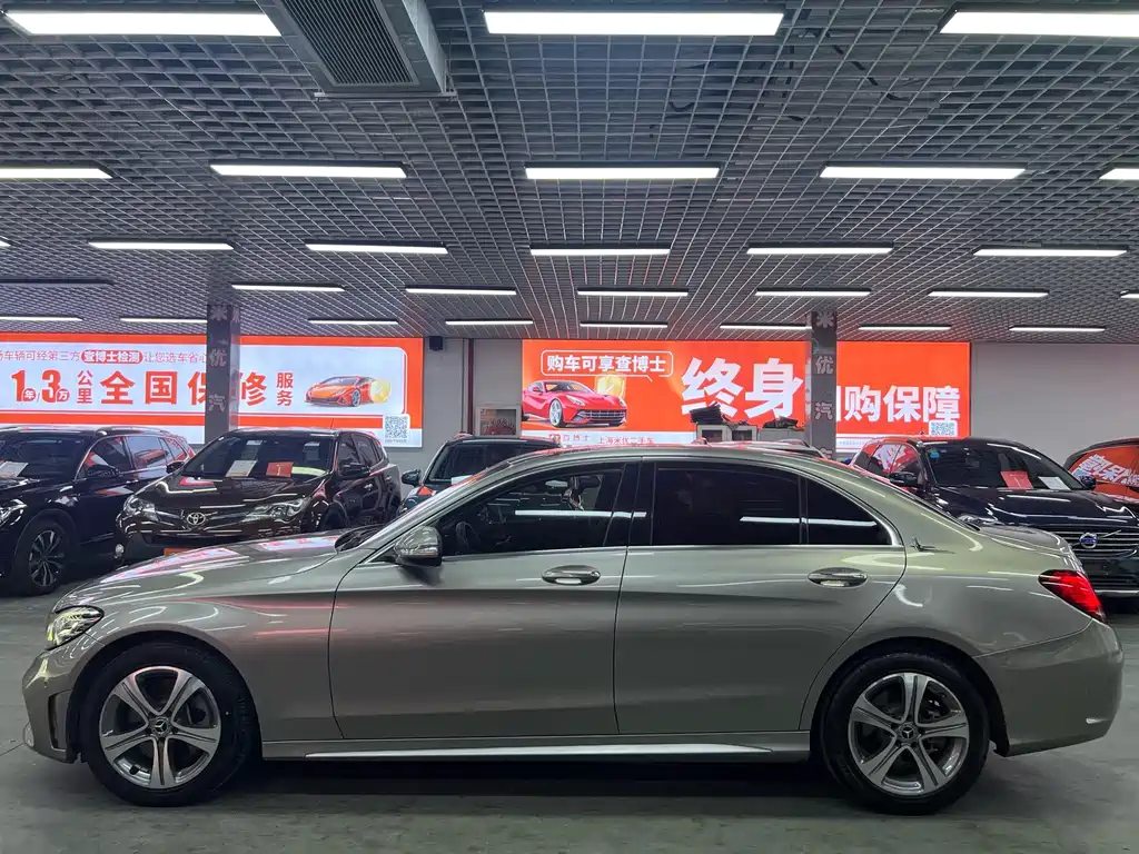 Mercedes-Benz C-Class — миниатюра 3