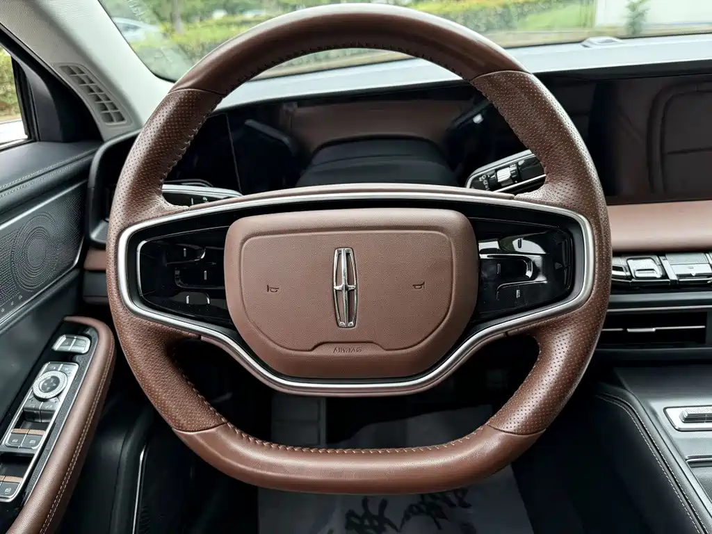 Lincoln Z — миниатюра 11