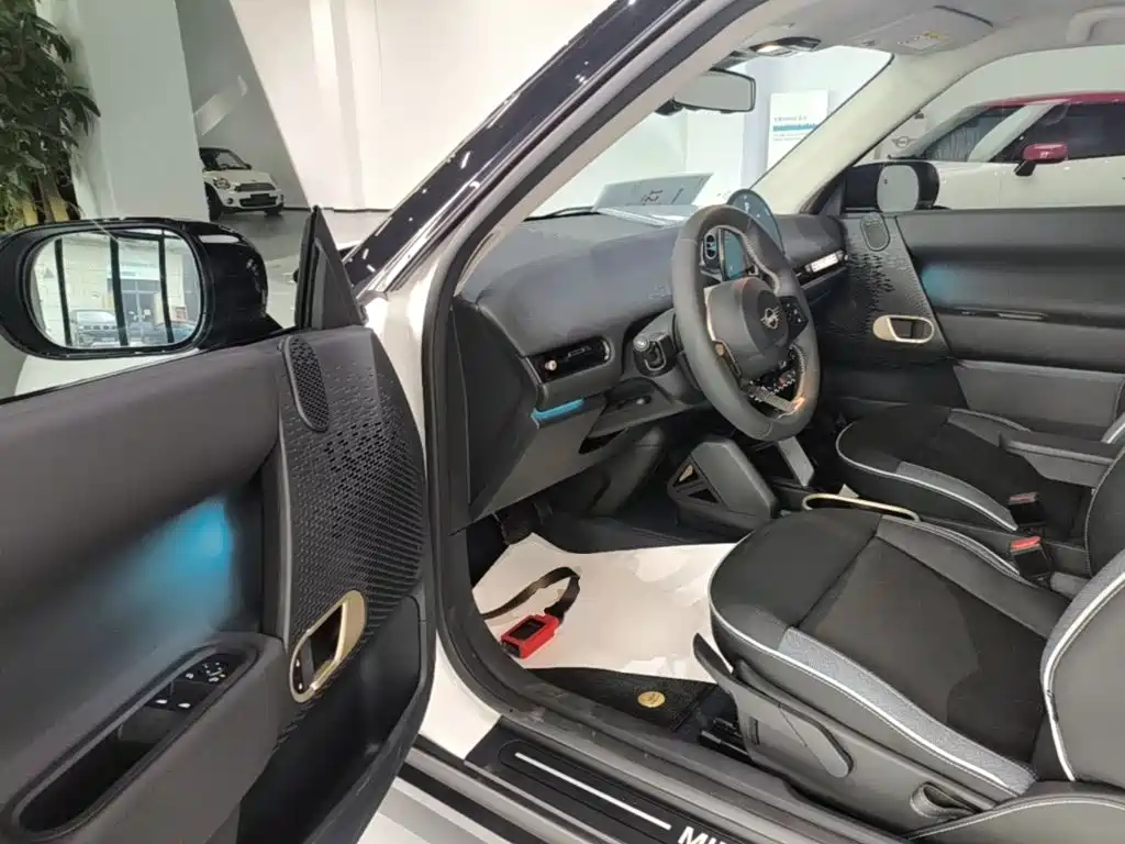 MINI MINI COOPER EV — миниатюра 16