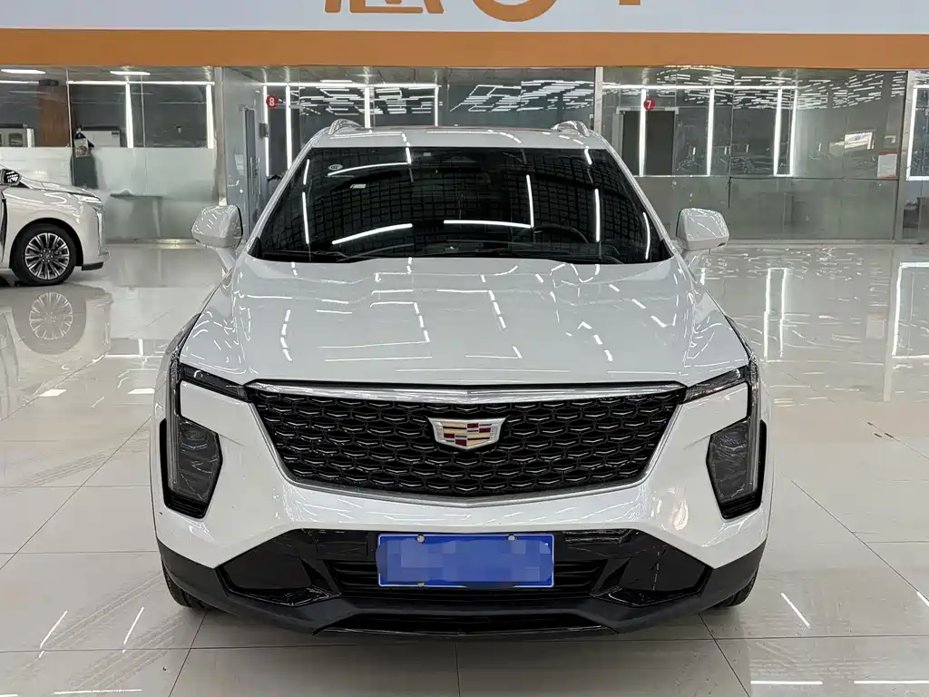 Cadillac XT4 — миниатюра 2