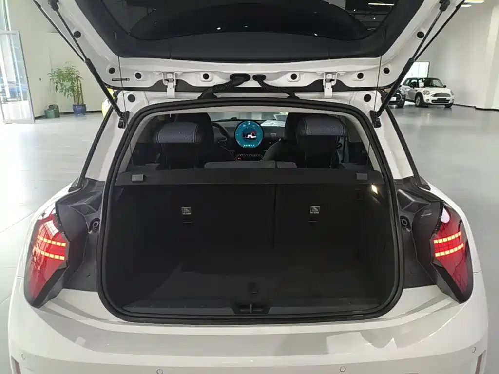 MINI MINI COOPER EV — миниатюра 19
