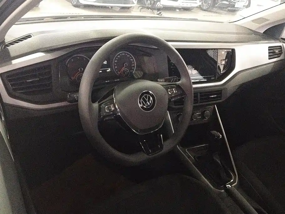 Volkswagen Polo — миниатюра 12