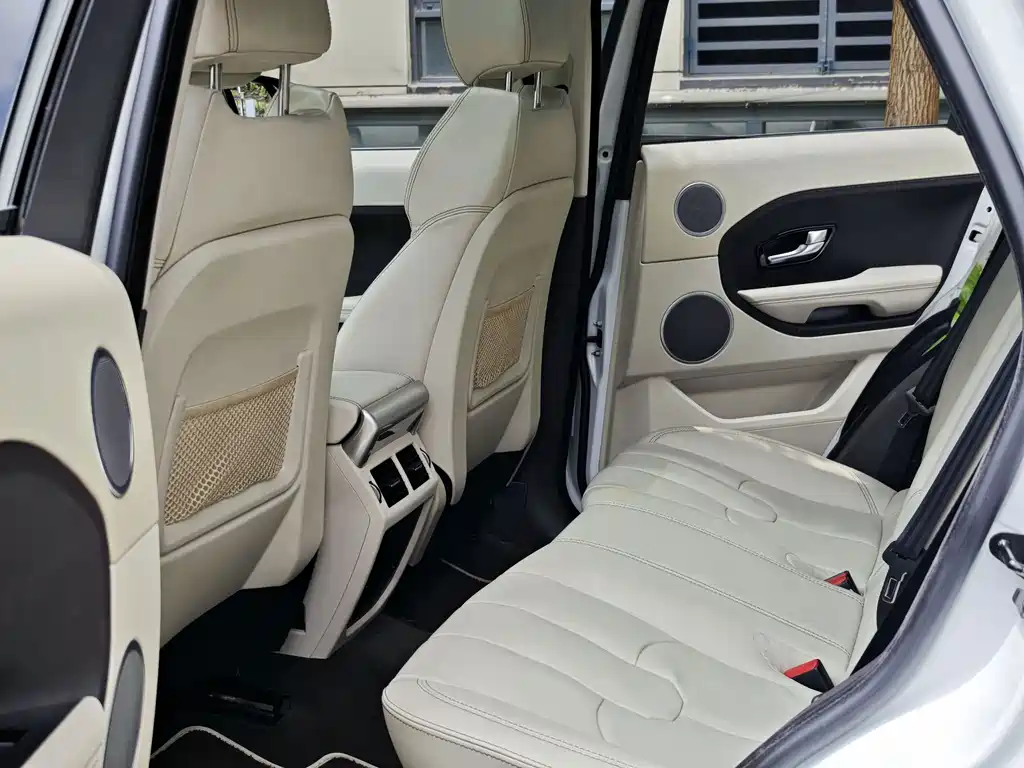Land Rover Evoque (Import) — миниатюра 13