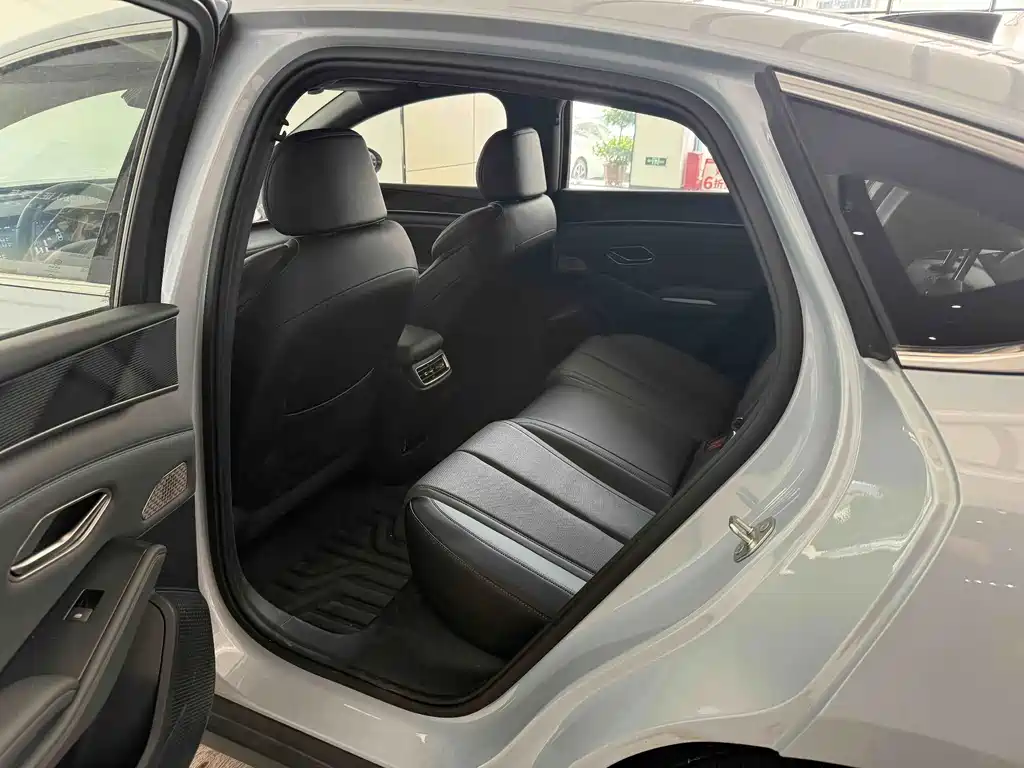 BYD Qin L — миниатюра 5