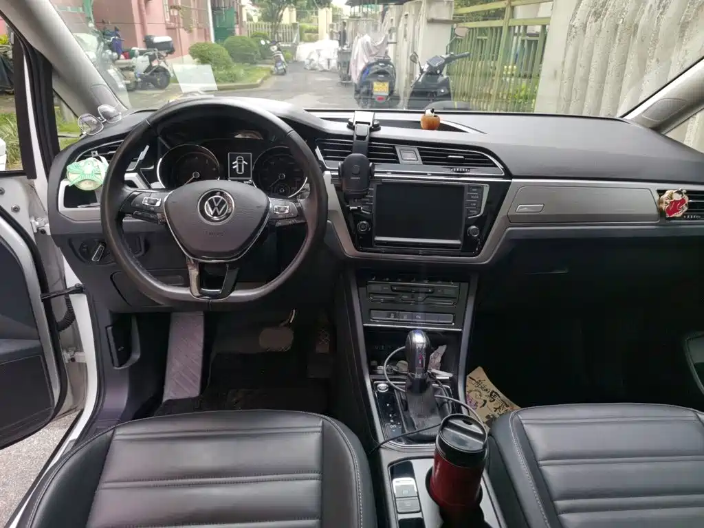 Volkswagen Touran — миниатюра 13