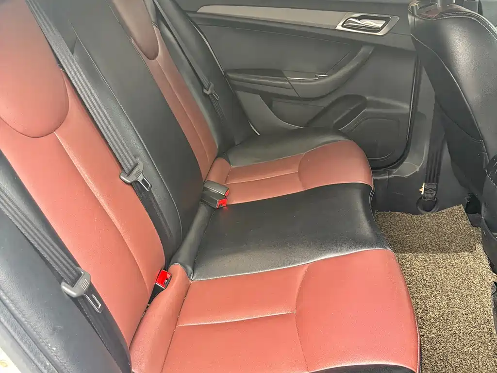 Roewe 360 — миниатюра 4