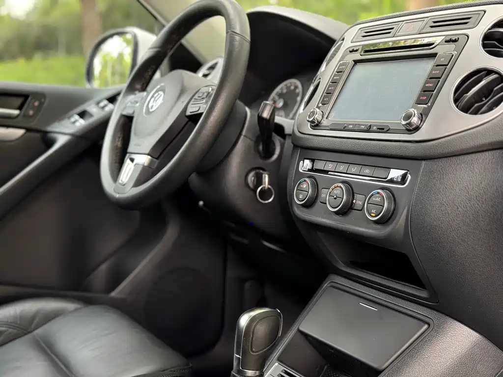 Volkswagen Tiguan — миниатюра 12